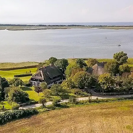 Hof Zeesenblick 05 *